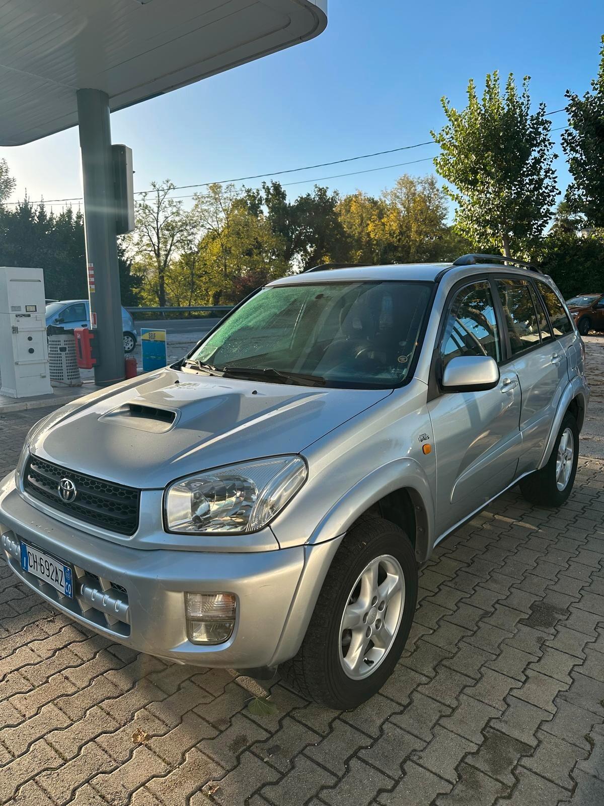 Toyota RAV 4 RAV4 2.0 Tdi D-4D cat 5 porte Sol