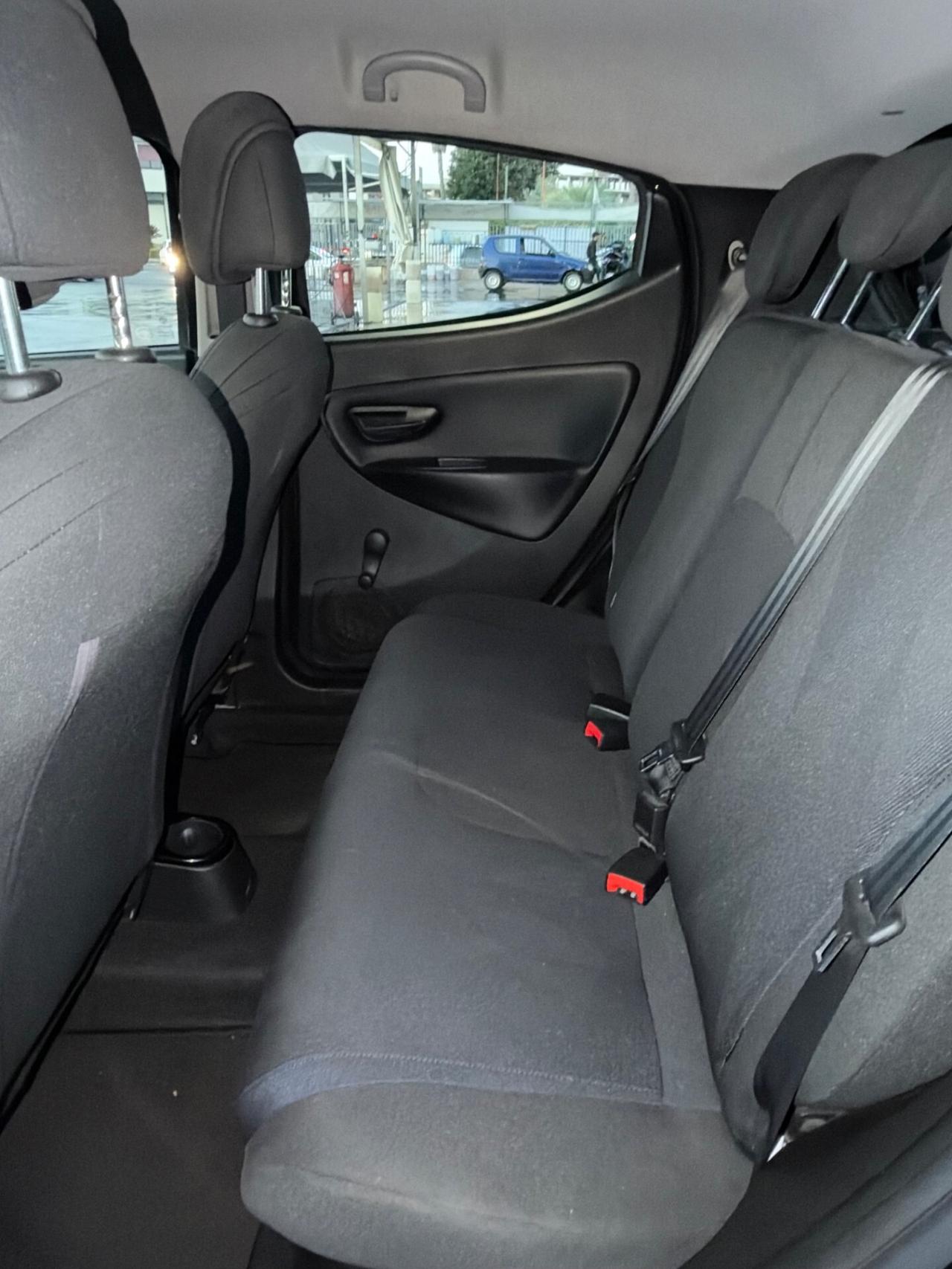 Lancia Ypsilon 1.2 69 CV 5 porte GPL Ecochic Platinum