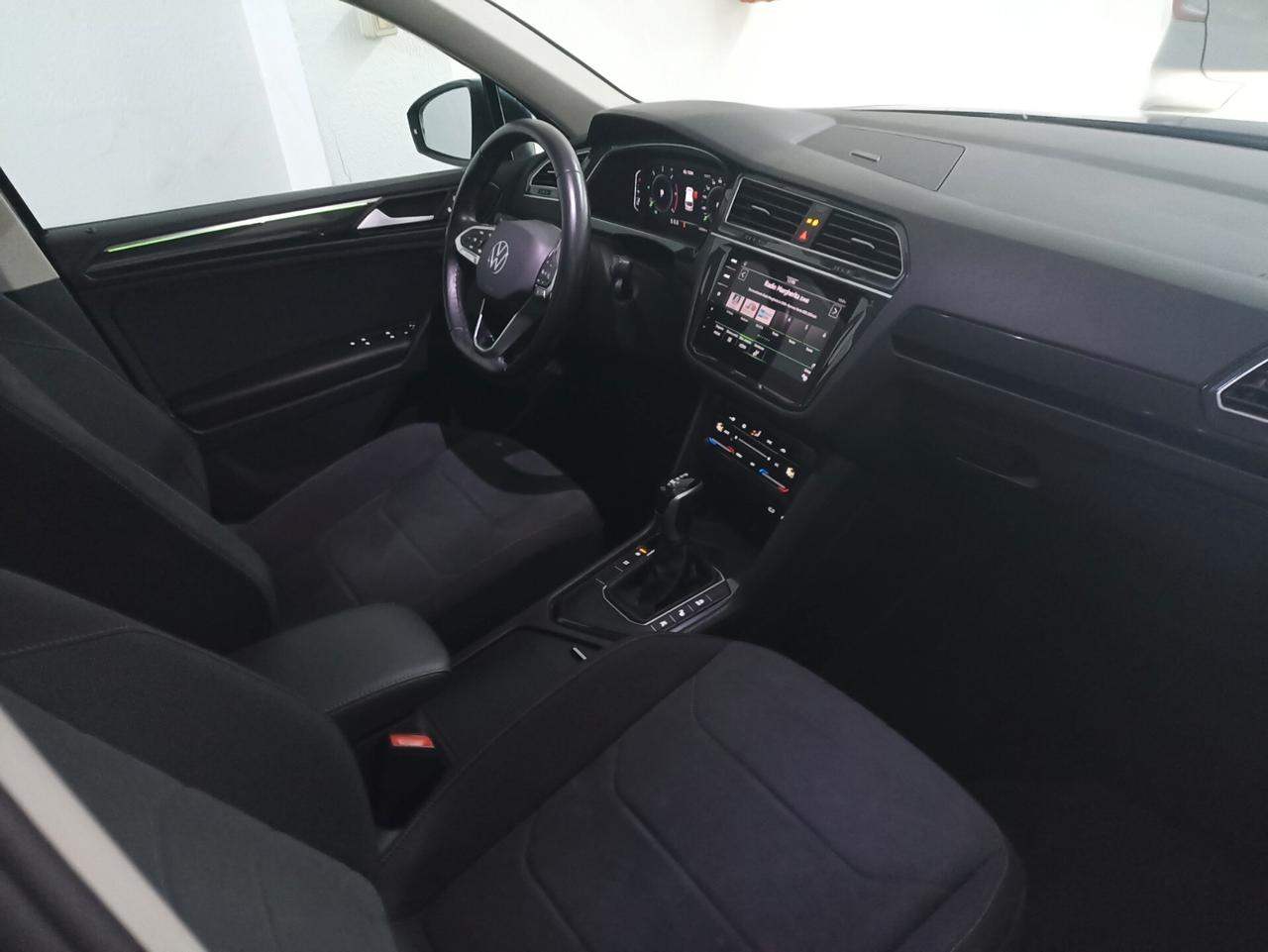 Volkswagen Tiguan 2.0 TDI 150 CV SCR DSG Elegance