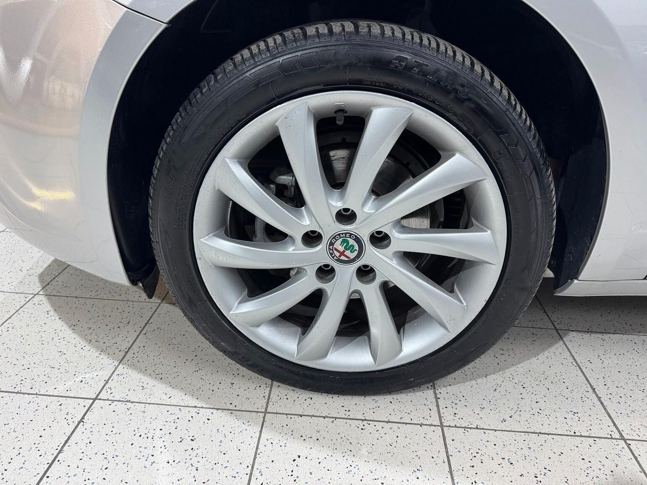 Giulietta 1.6JTDm TCT NAVI FUL LED BELLA