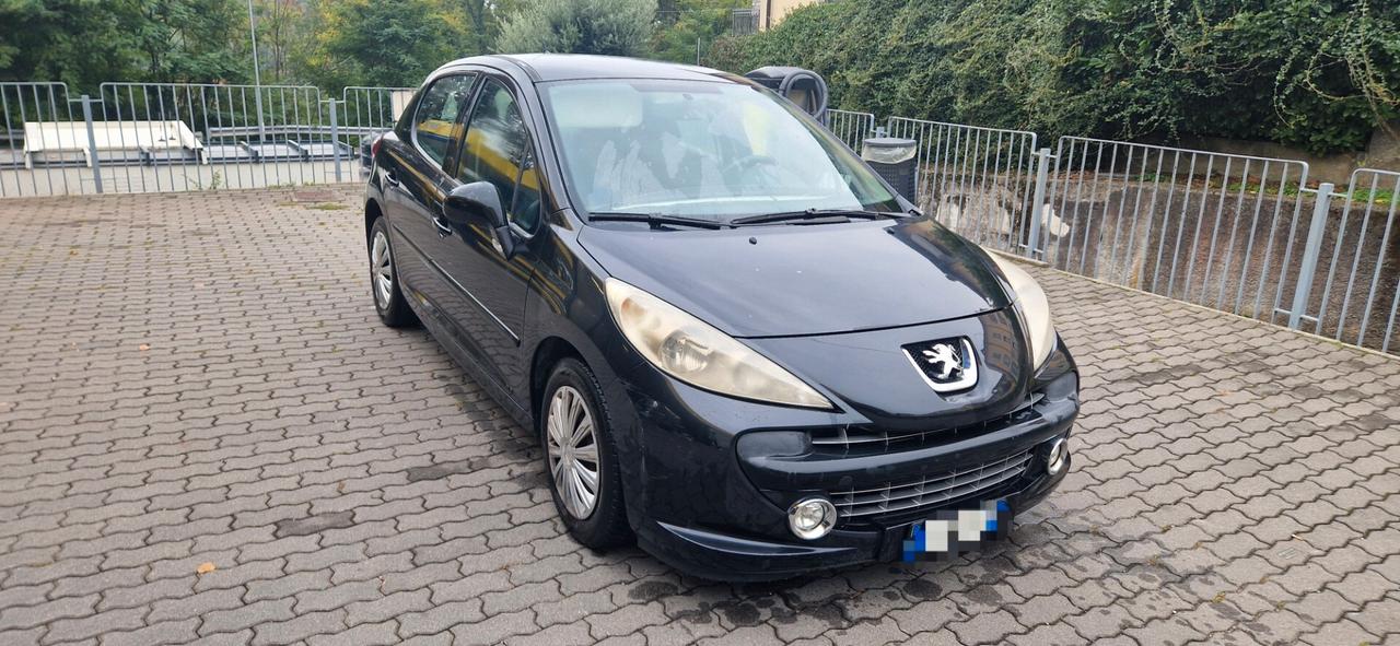 PEUGEOT 207 1.4 GPL 5 PORTE NEOPATENTATI