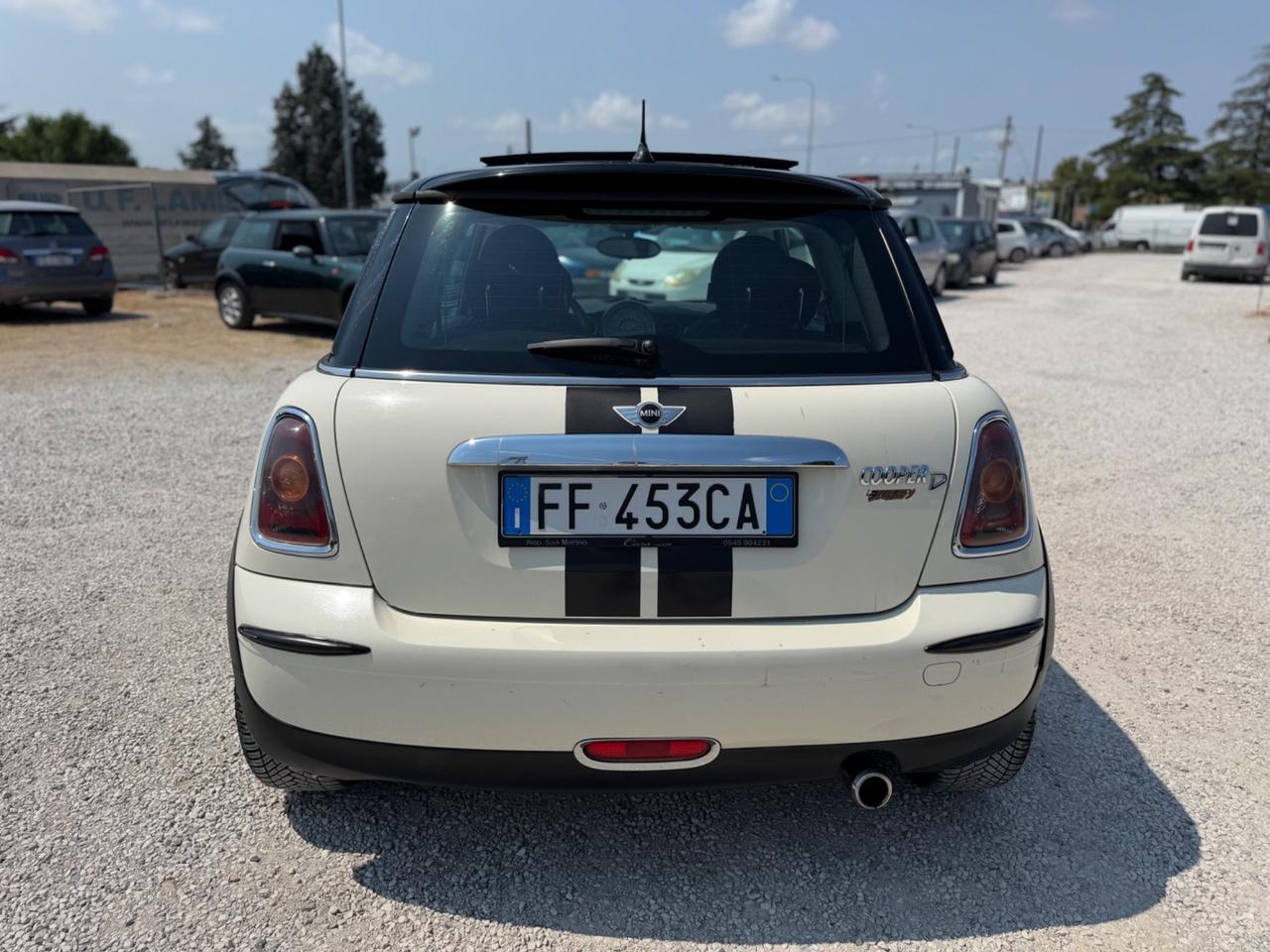 Mini 1.6 16V Cooper D Chili Automatica