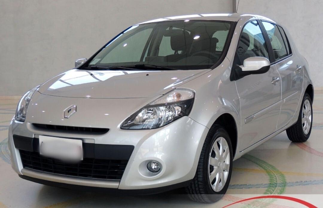 Renault Clio 1.2 16V finanziabile con garanzia