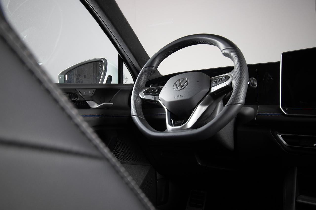 Volkswagen Tiguan 2.0 Tdi 4 Motion R-line 193 Cv Gancio Traino