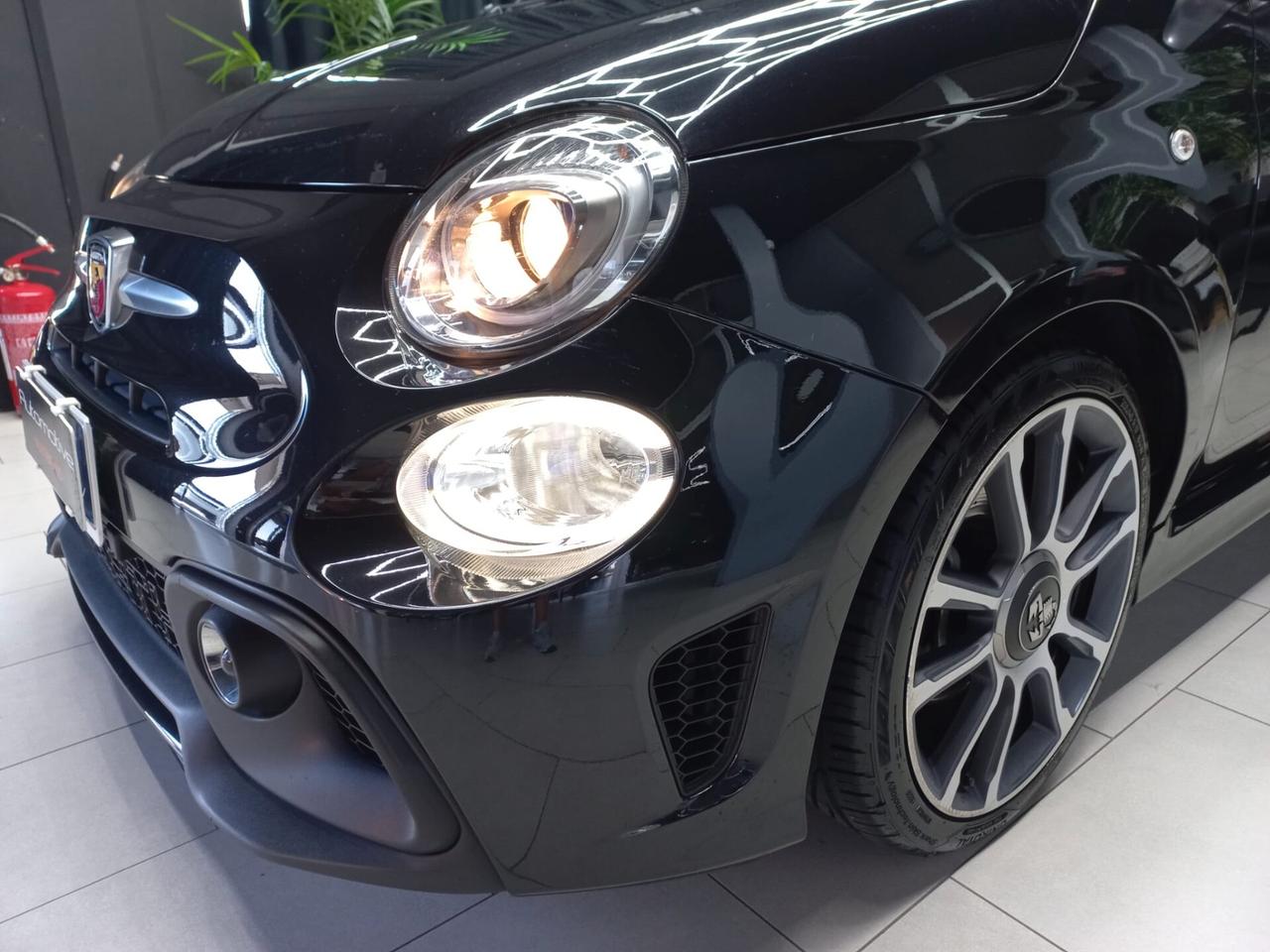 Abarth 595 1.4 Turbo T-Jet 165 CV