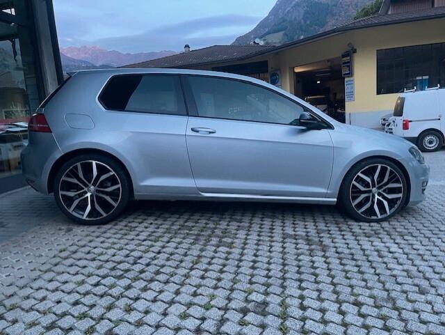 Volkswagen Golf Business 2.0 TDI 3p. Highline BlueMotion Technology anno 2013