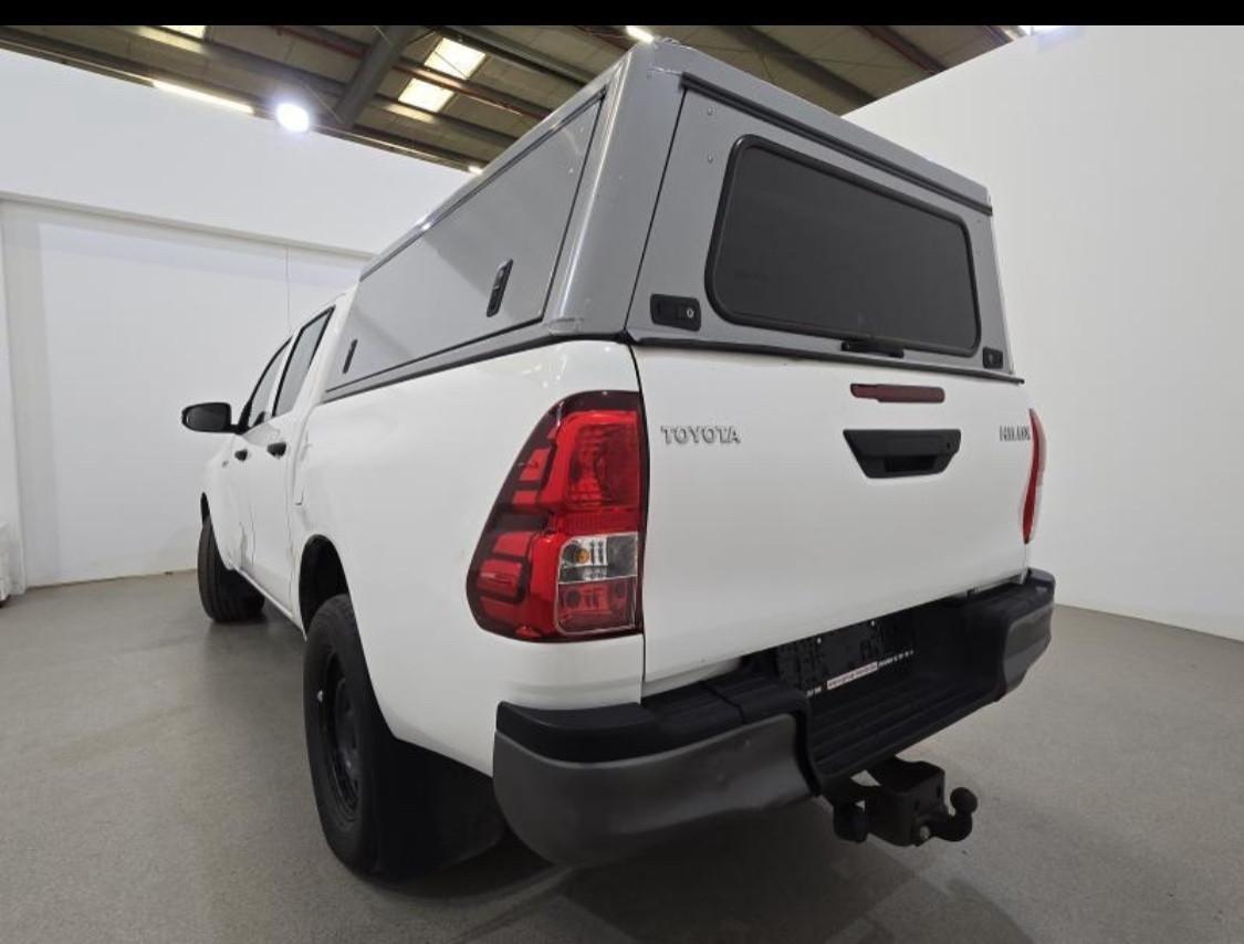 Toyota Hilux 2.4 D-4D 4WD 4 porte Double Cab Executive