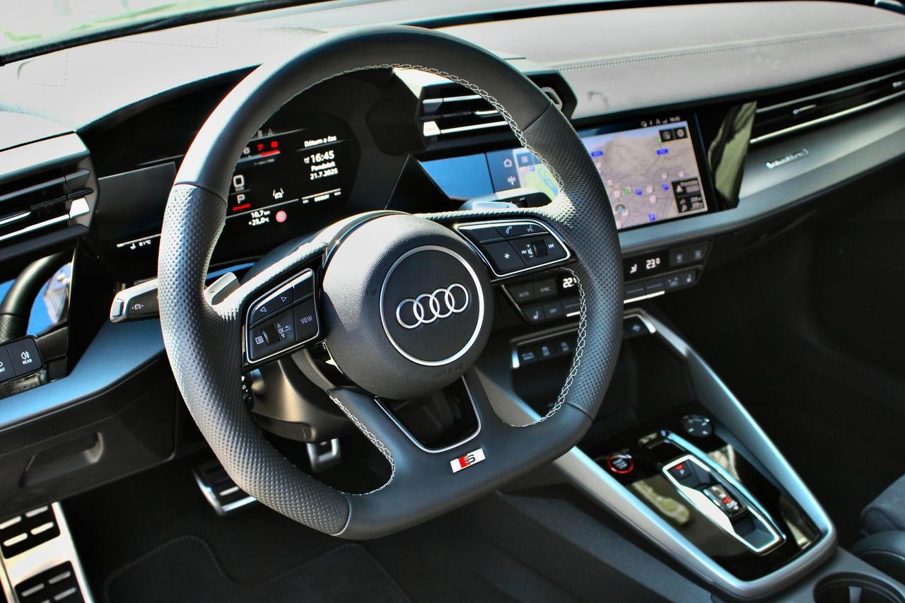 Audi S3 SPBK 2.0 TFSI 333 CV QUATTRO S TRONIC TETTO APRIBILE PANORAMICO BAULE ELETTRICO