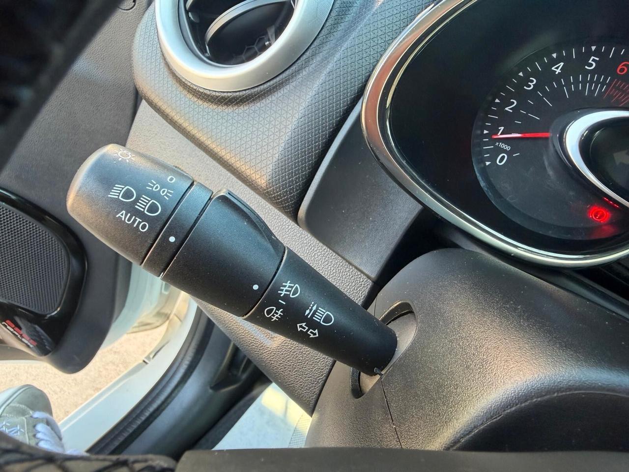 Renault Clio 0.9 GPL 90cv Duel