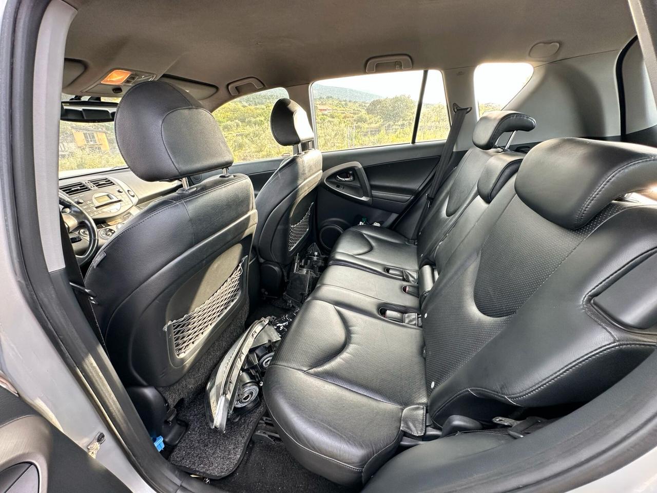 Toyota RAV 4 RAV4 2.2 D-4D 136 CV
