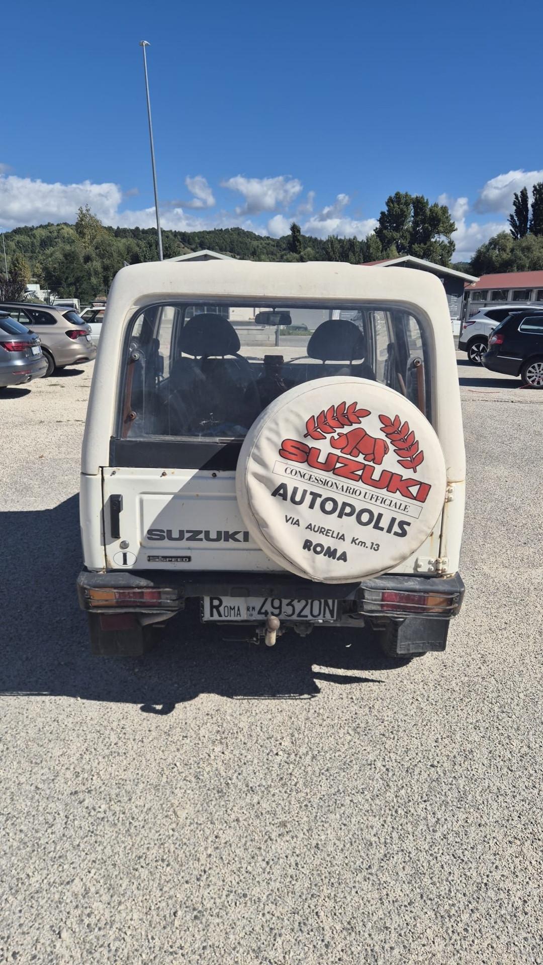 Suzuki SJ Samurai SJ410 Berlina Sport