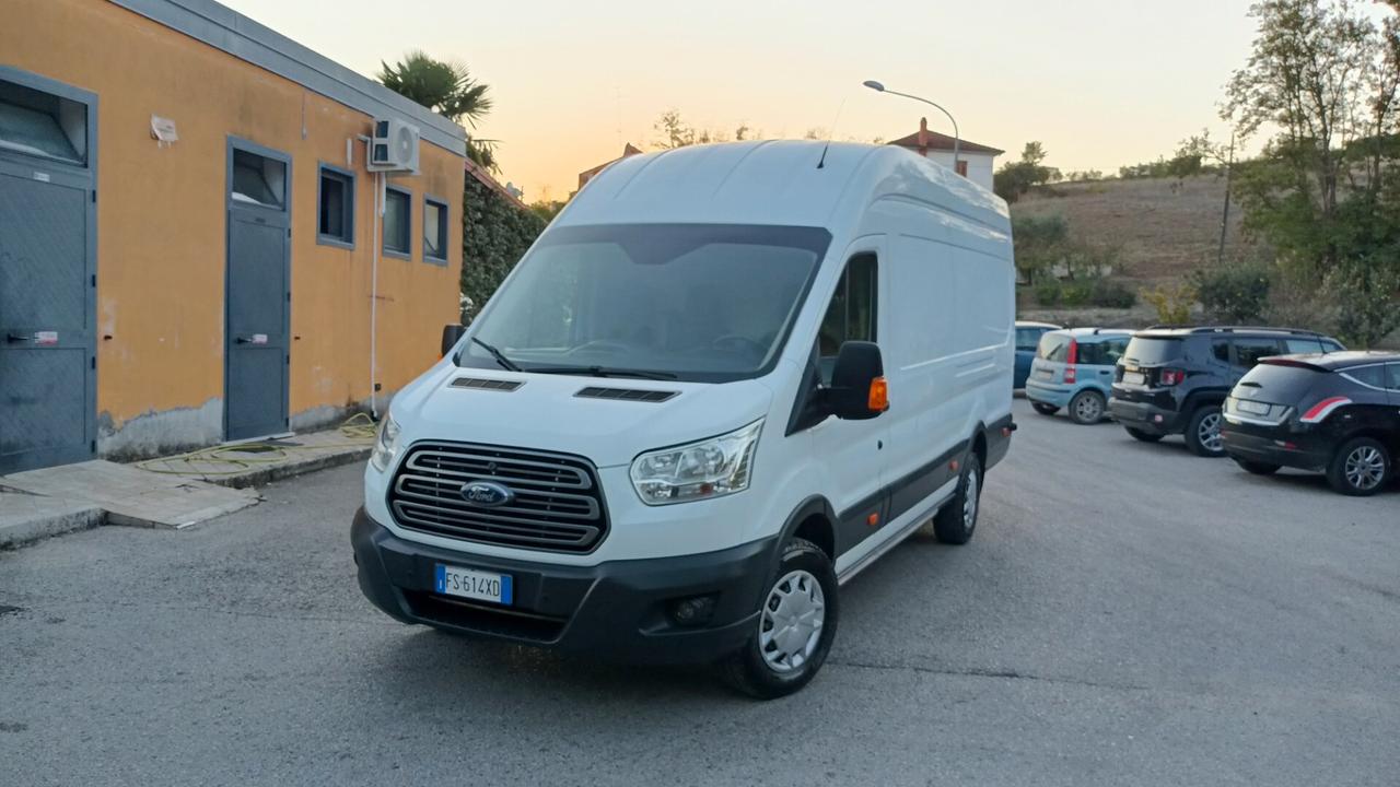 Ford Transit 2.0 diesel Maxi tetto alto anno 2018 in eccellenti condizioni