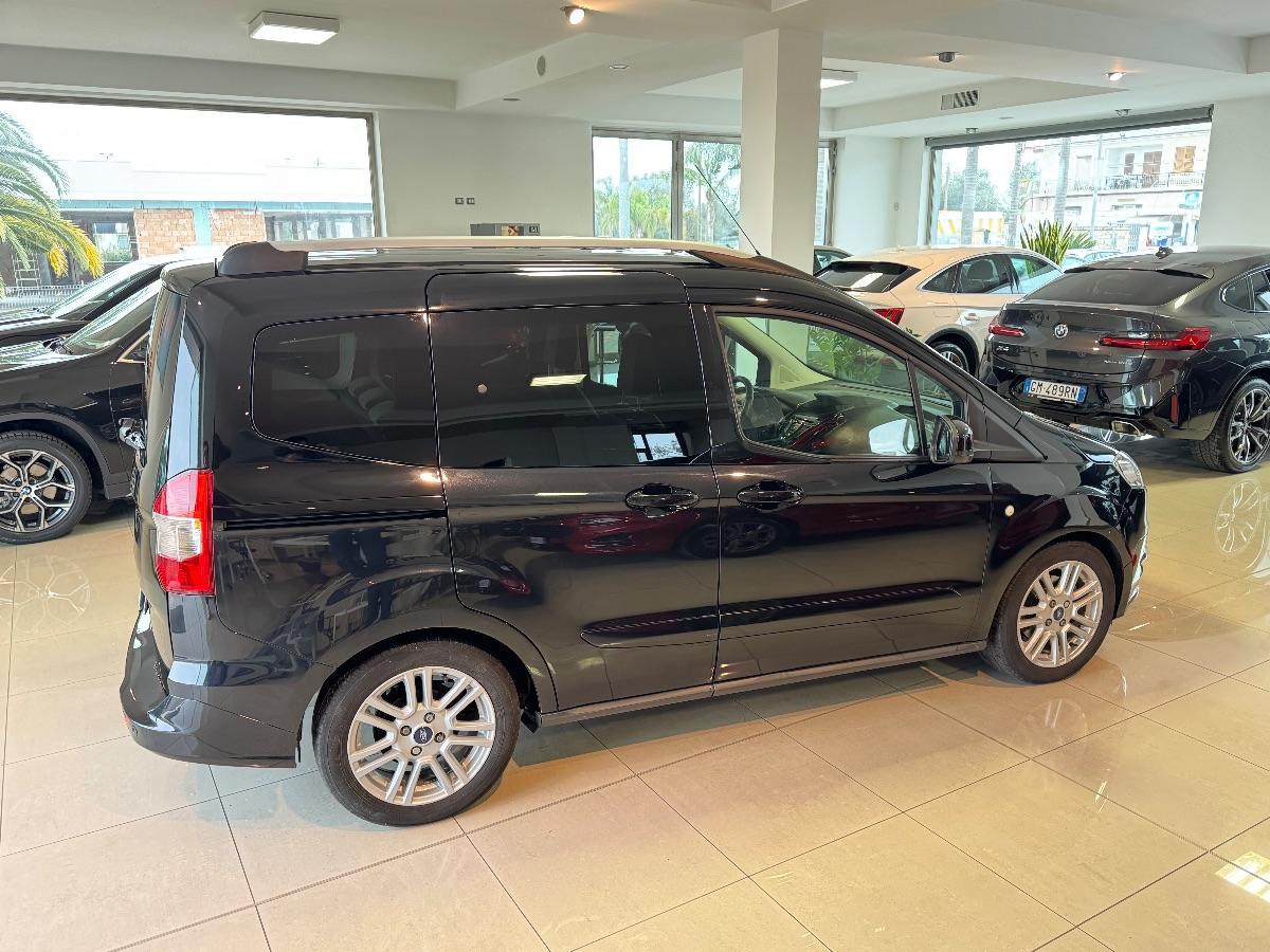 FORD Tourneo Courier 1.5 TDCI 95 CV Autocarro 5 Posti