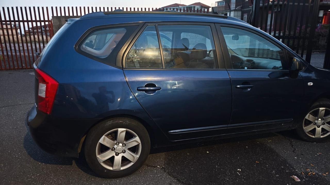 Kia Carens 2.0 16V CRDi