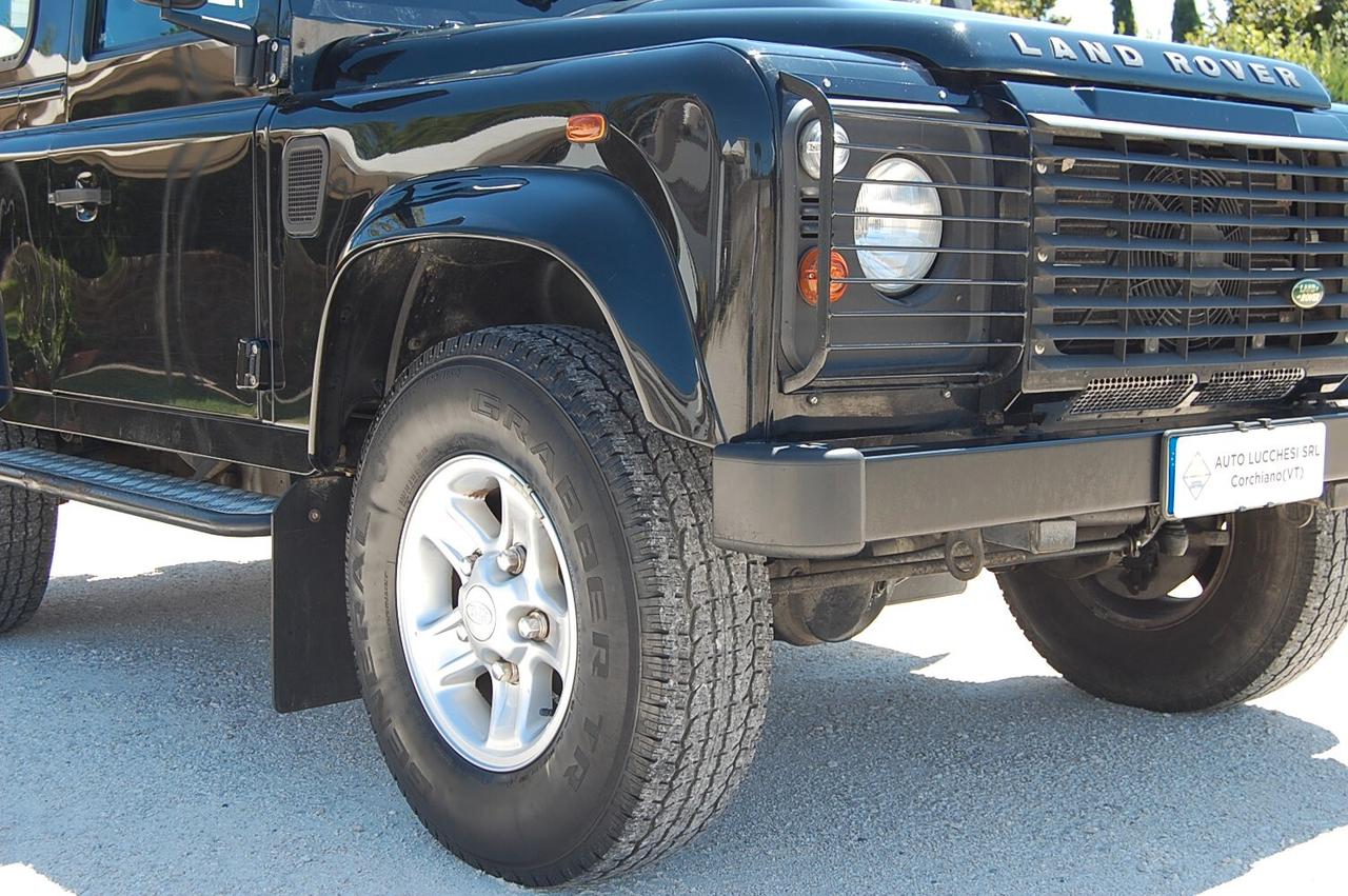 Land Rover Defender 90 2.4 TD4 Station Wagon SE