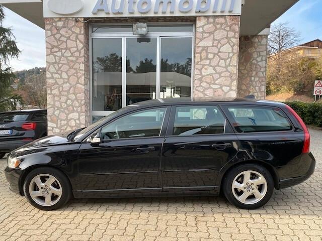 VOLVO V50 D2 1.6 115CV POLAR
