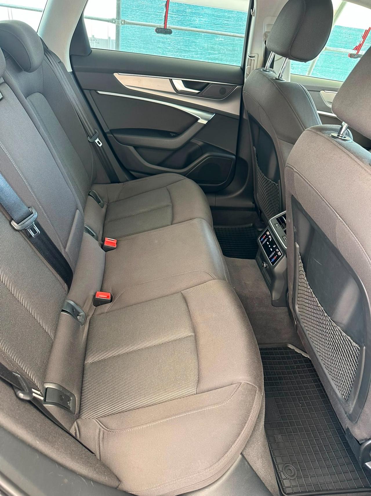 Audi A6 Avant 40 2.0 TDI S tronic Business