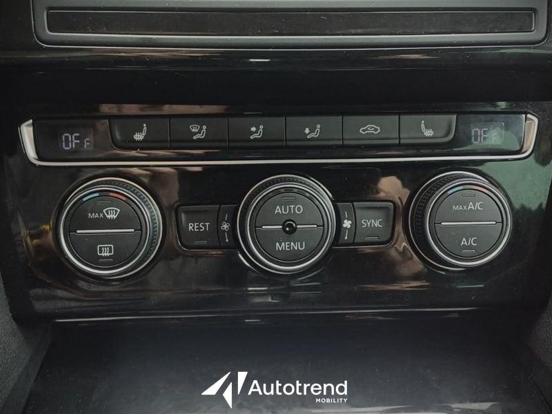 Volkswagen Passat Variant 2.0 TDI 190 CV Automatica DSG Highline R-Line Pack BMT