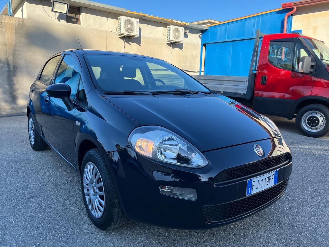 Fiat grande punto 5P-1.2 benz-km 50000-2017