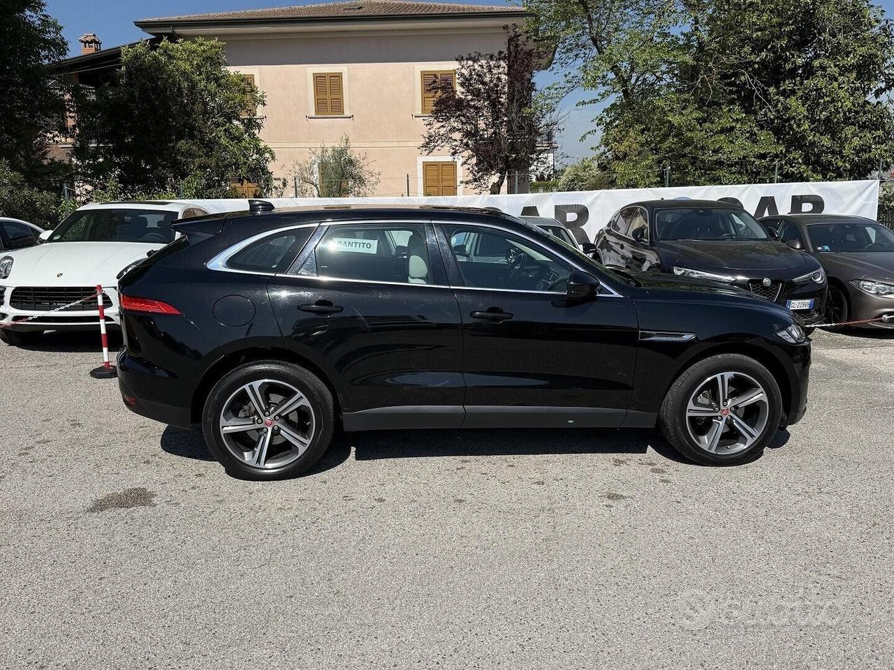 JAGUAR F PACE FULL OPTIONAL GARANZIA 24 MESI