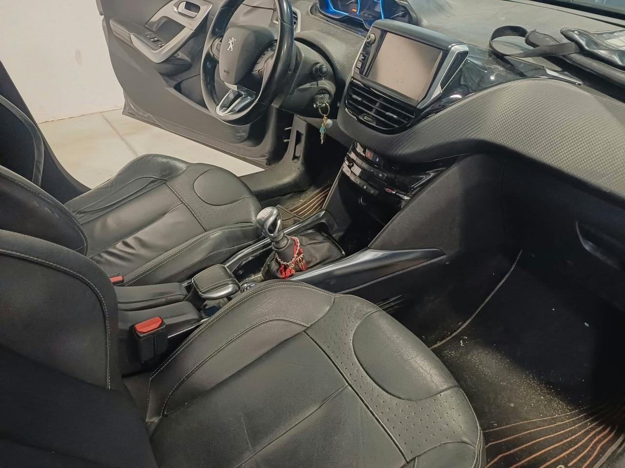 Peugeot 2008 BlueHDi 120 S&S Black Matt