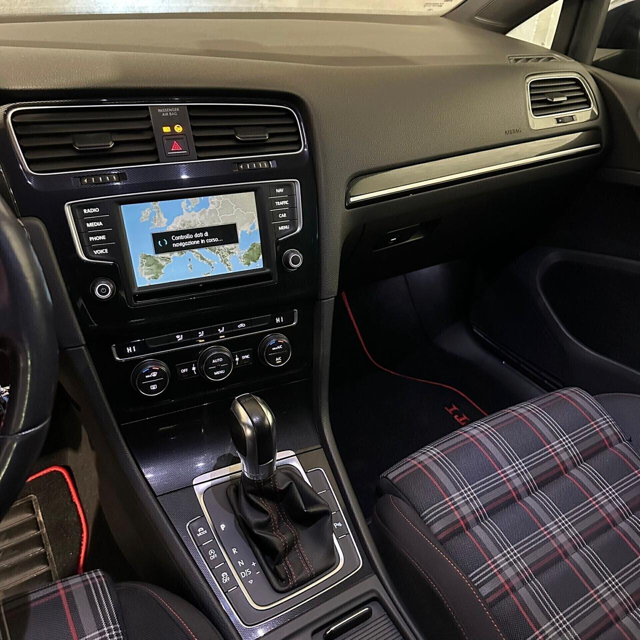 Volkswagen Golf GTI Golf GTI Performance 2.0 TSI DSG 5p. BlueMotion Technology