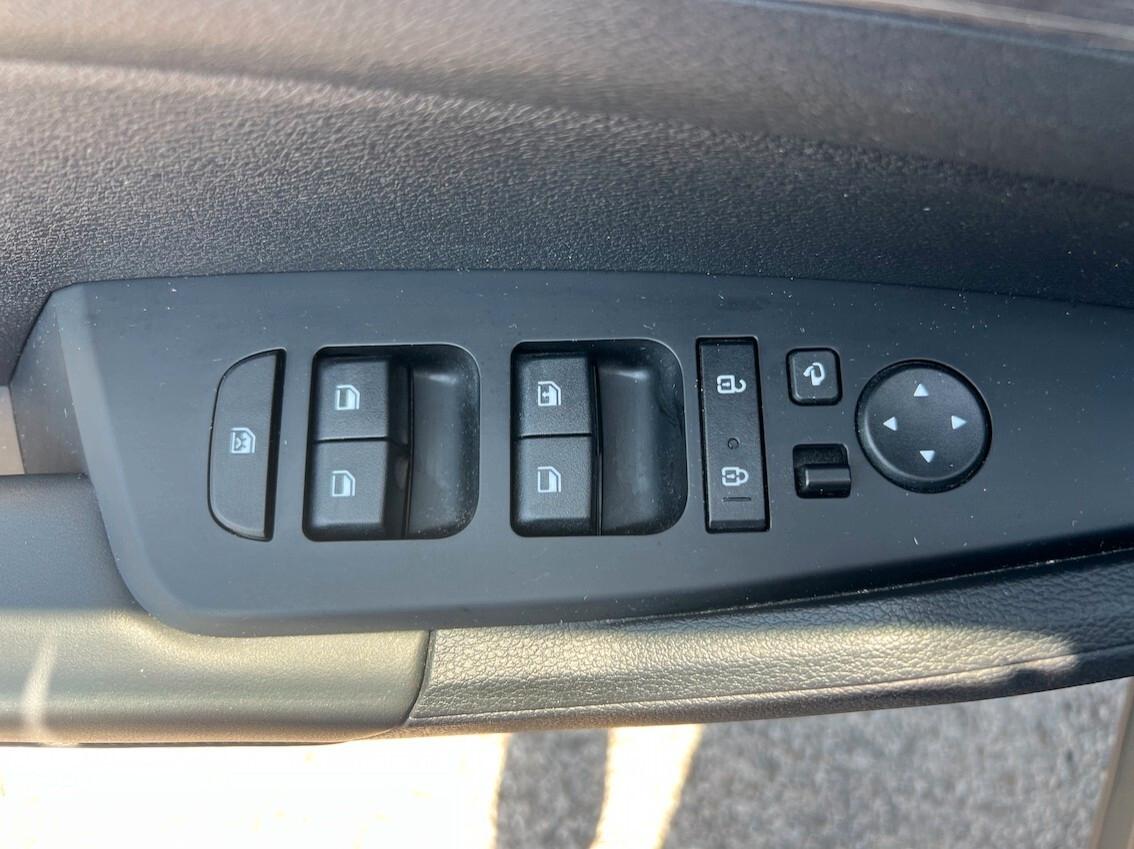 Kia Sportage 1.6 crdi mhev Business dct - Fari Led Navigatore Retrocamera