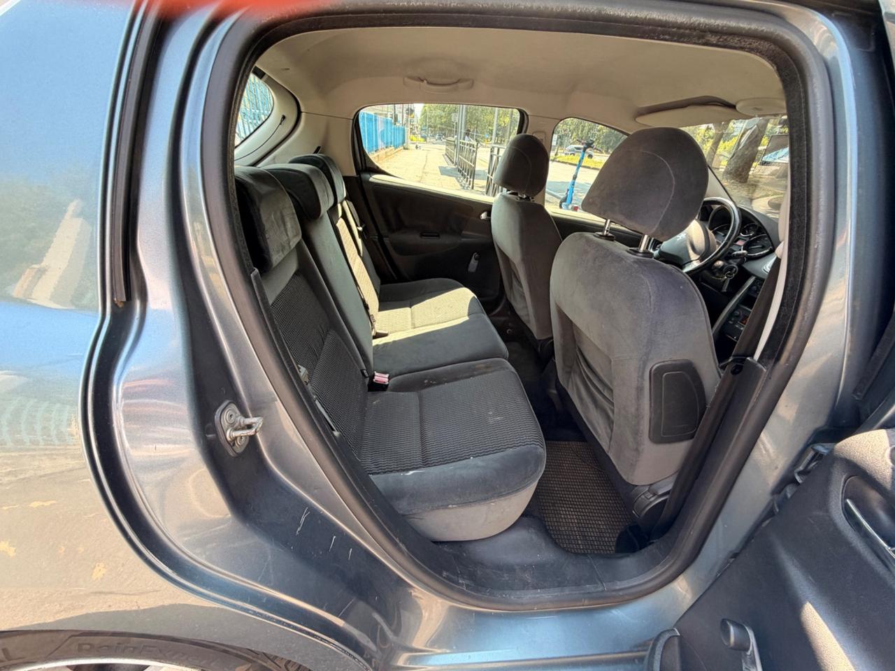 Peugeot 207 1.4 HDi 70CV 5p. X Line