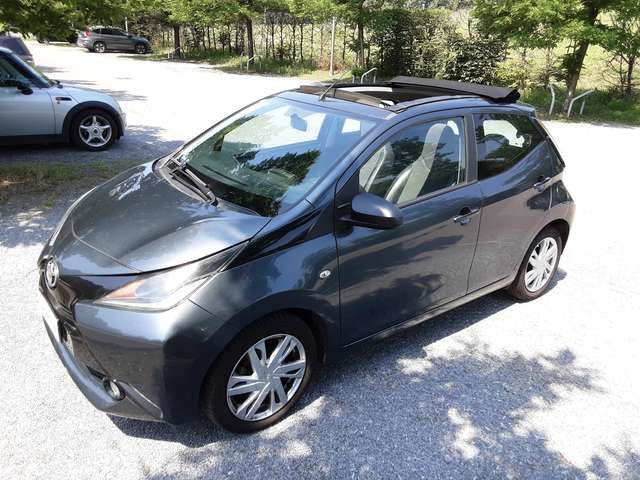 Toyota Aygo 1.0 x-clusiv *CABRIO-AUTOMATICO-UNIPROPRIETARIO*