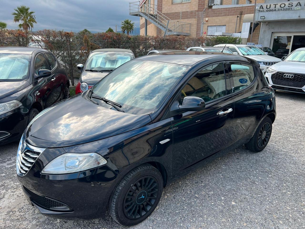 Lancia Ypsilon 1.2 69 CV 5 porte S&S Gold