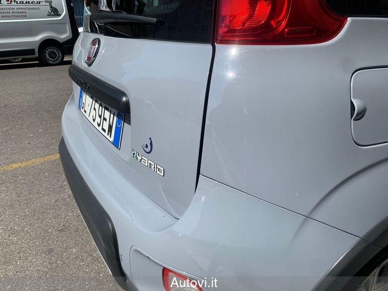 FIAT Panda 1.0 FireFly S&S Hybrid City Cross