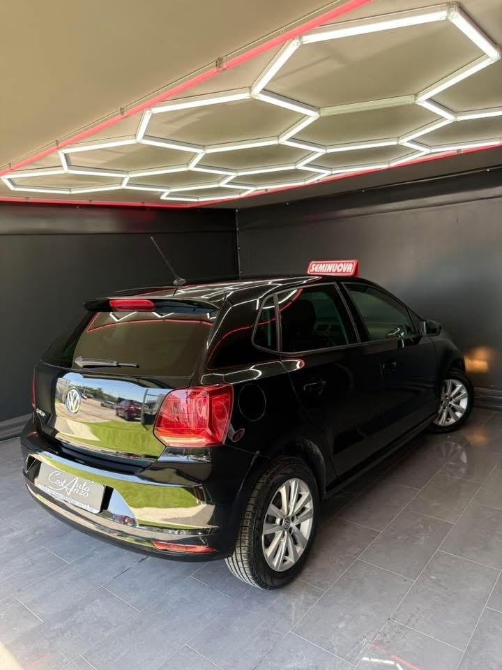 Volkswagen Polo 1.0 Benzina Trendline 2016 82000 km
