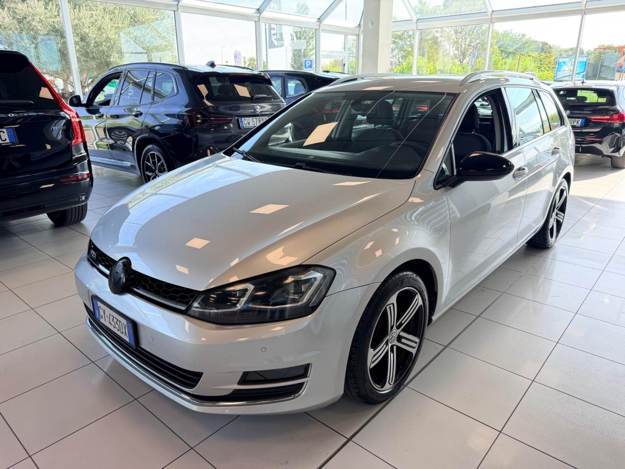 Volkswagen Golf Variant Business 1.6 TDI 110 CV DSG Highline BMT