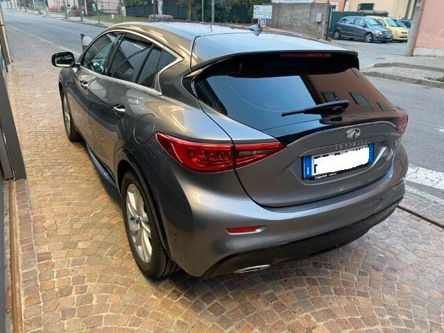 Infiniti Q30 2.2 diesel DCT Premium