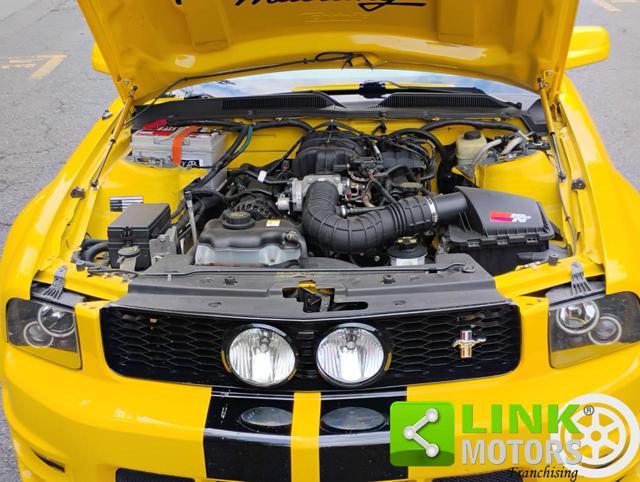 FORD Mustang 4.0 i V6 12V 212cv