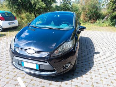 Ford Fiesta 1.4 5 porte GPL