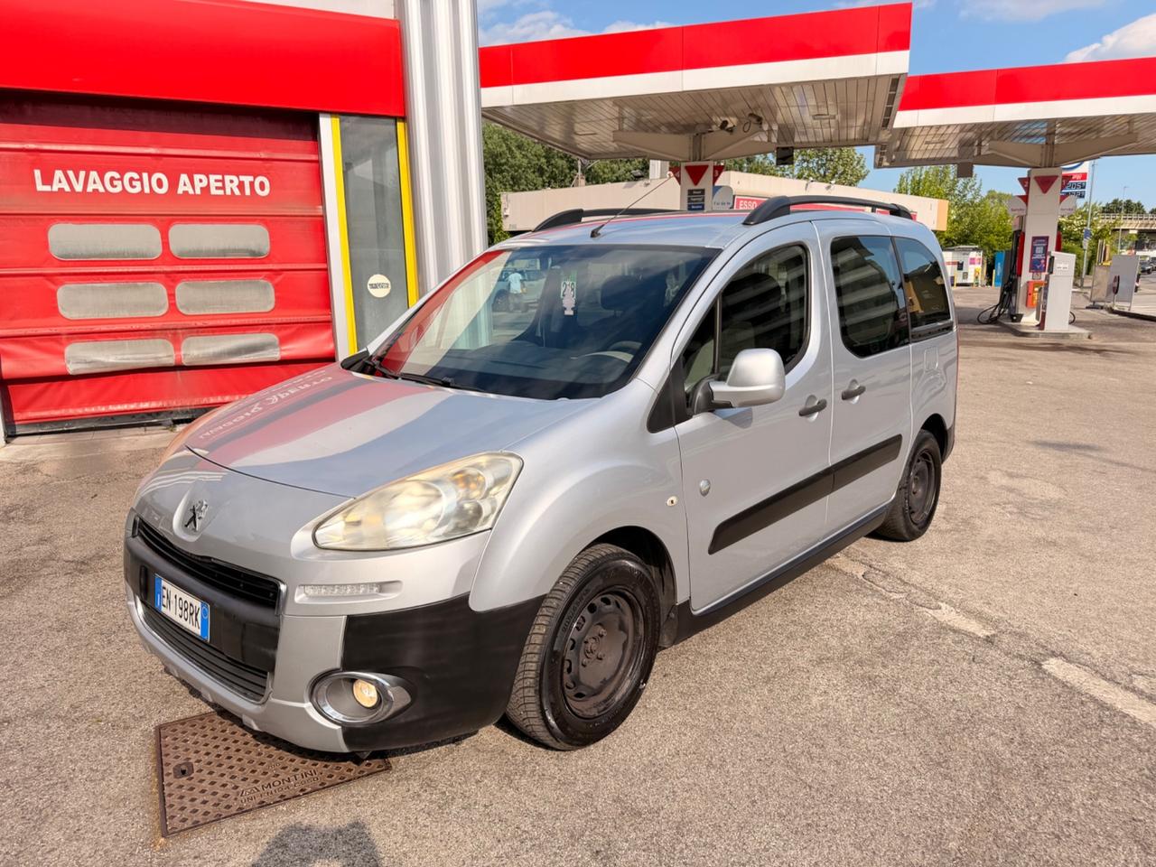 Peugeot Partner Tepee 1.6HDI NEOPATENTATI 5posti euro5