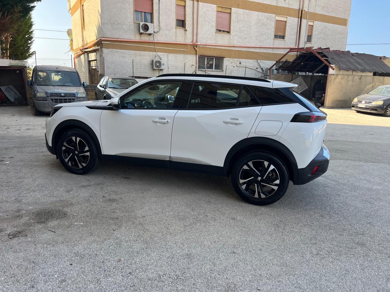 Peugeot 2008 BlueHDi 110 S&S Allure Pack