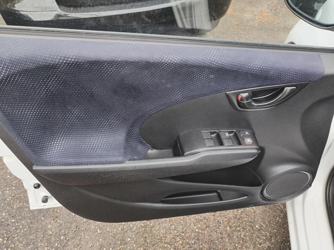 Honda Jazz 1.4 i-VTEC Trend 43000KM 6/2012 CONSEGNA CON TAGLIANDO E GOMME NUOVE