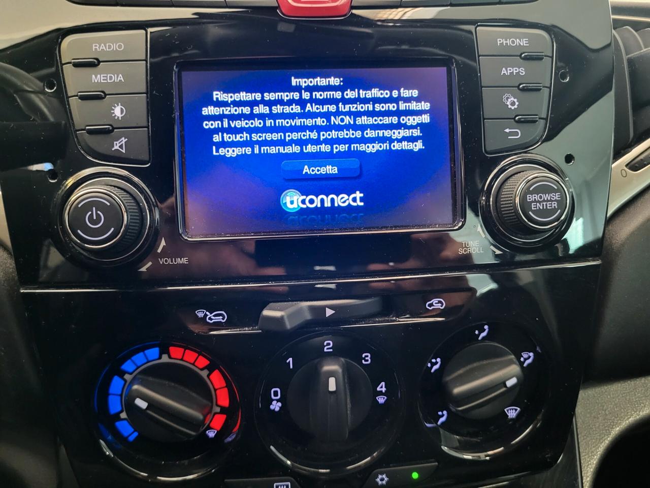 Lancia Ypsilon 1.2 69 CV 5 porte Platinum PREZZO REALE!!