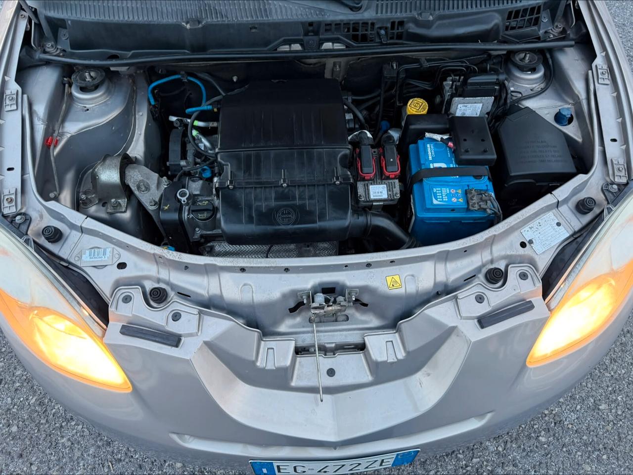 Lancia Ypsilon 1.2 69 CV Argento GPL