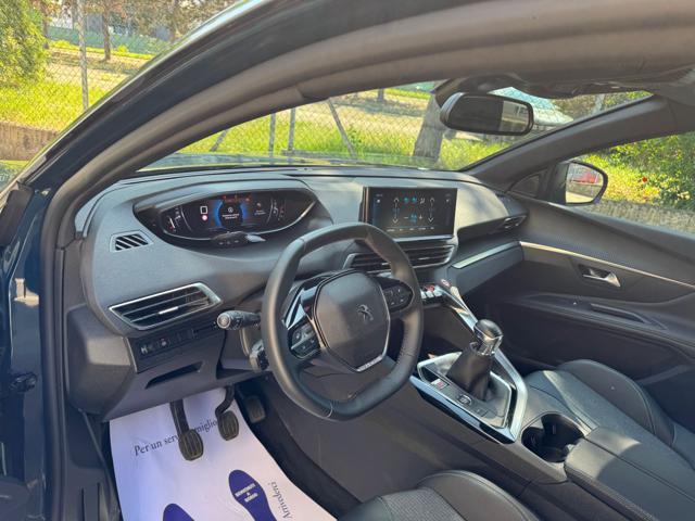 PEUGEOT 3008 Pure tech 136CV EAT6 Allure Pack KM. 32.700