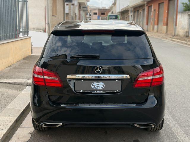 MERCEDES-BENZ B 200 d 136Cv Sport