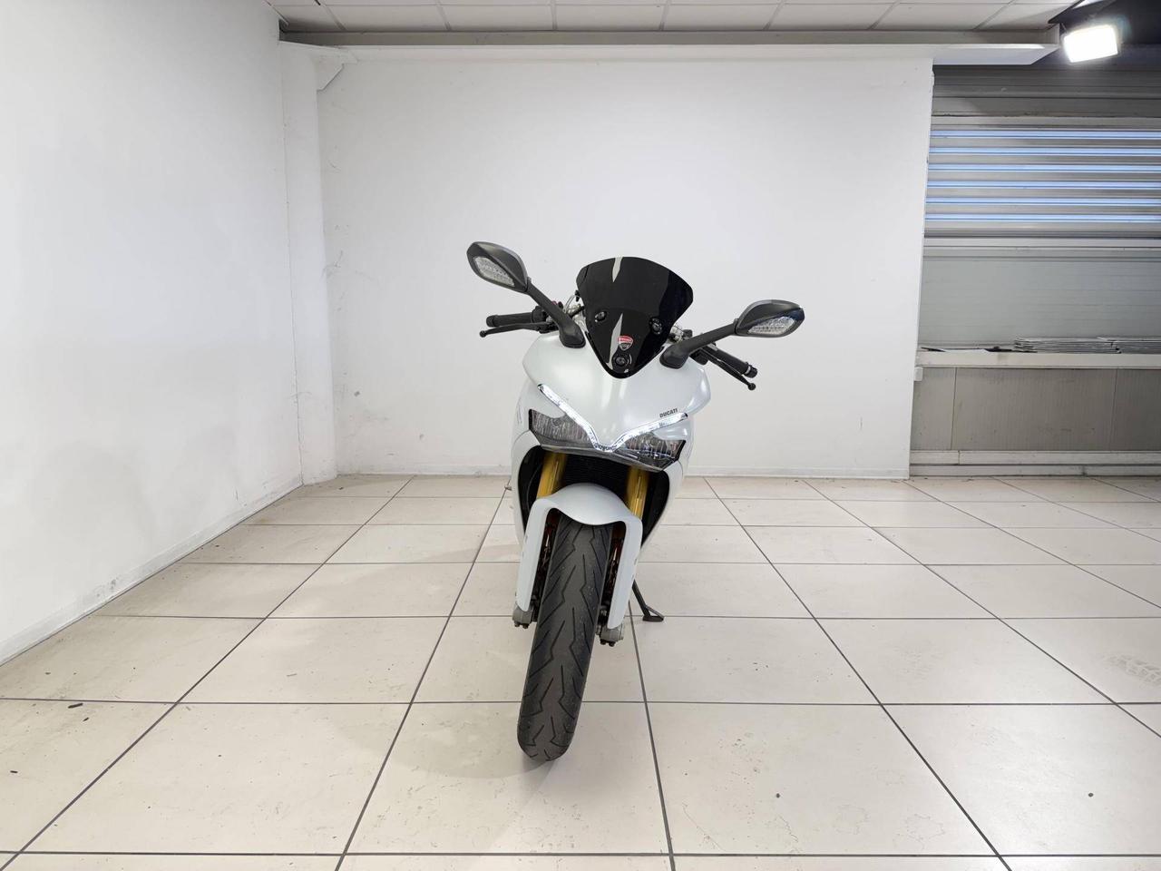 DUCATI 939 Super Sport S White