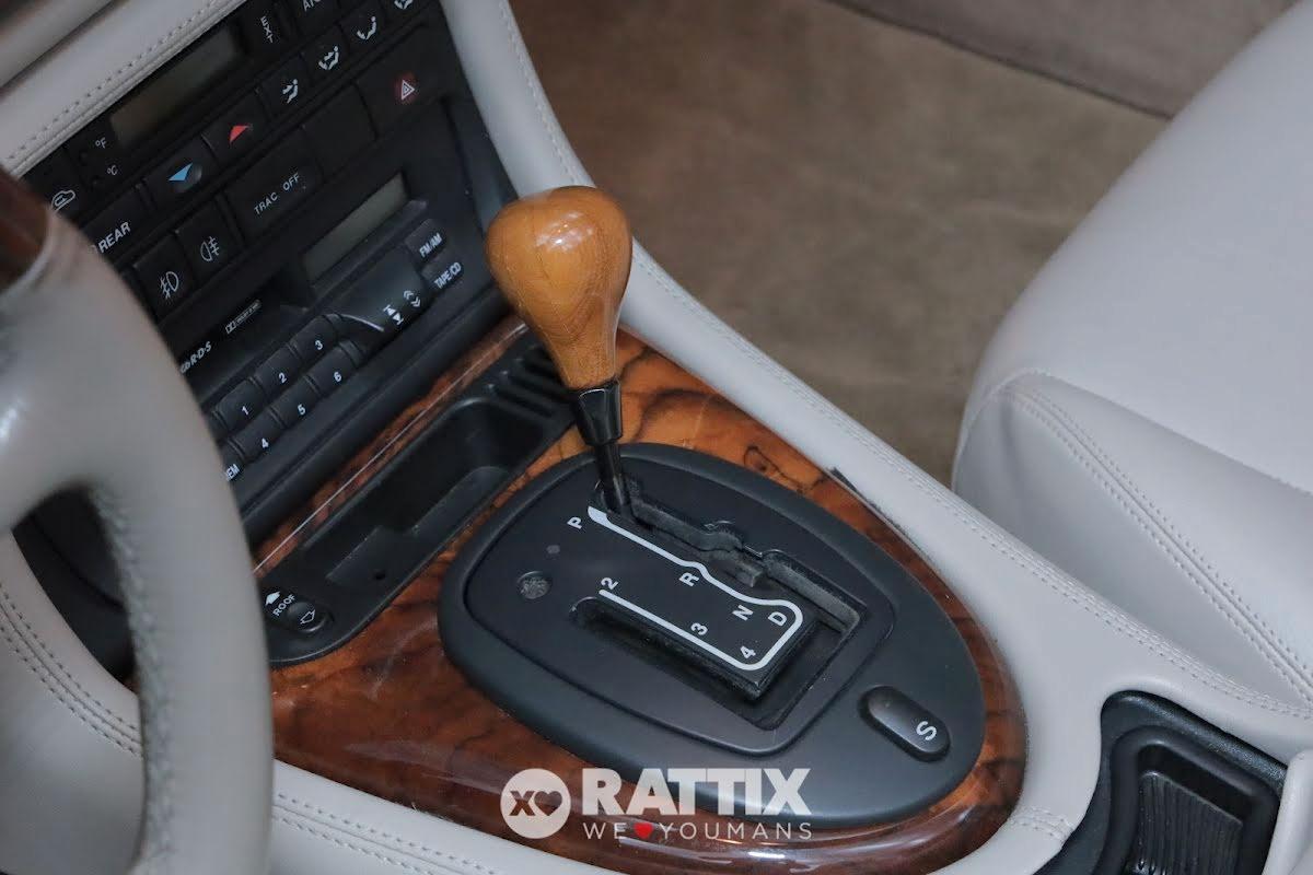 Jaguar XK8 4.0 V8 284CV Convertible