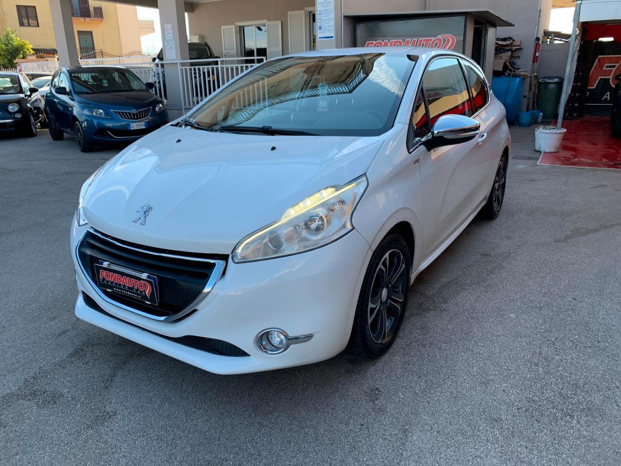 Peugeot 208 1.2 VTi 82 CV 3 porte Allure