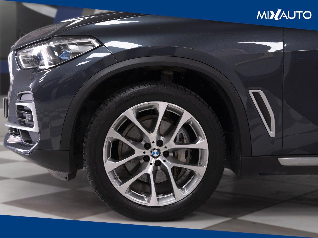 BMW X5 xDrive30d MHEV 48V xLine Auto