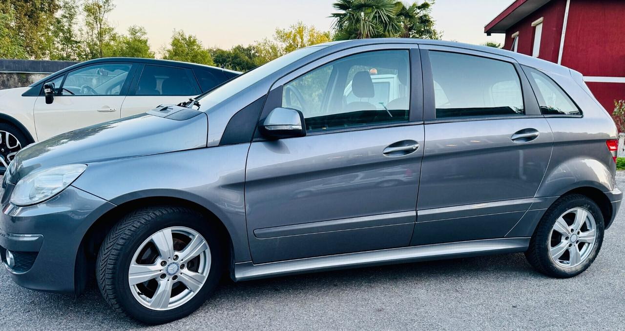 Mercedes-benz B 180 CDI Premium Ok Neopatentati