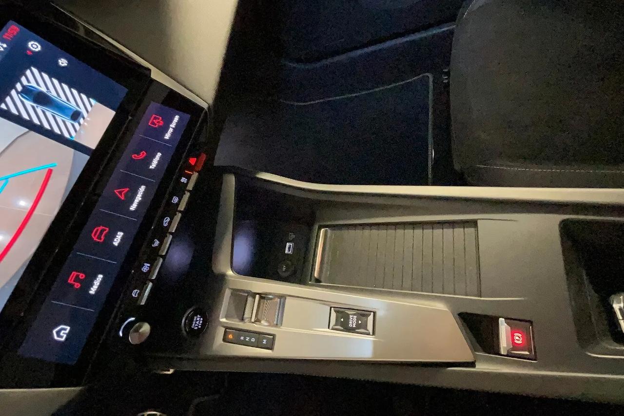 Peugeot 408 PureTech 130 S&S EAT8 GT