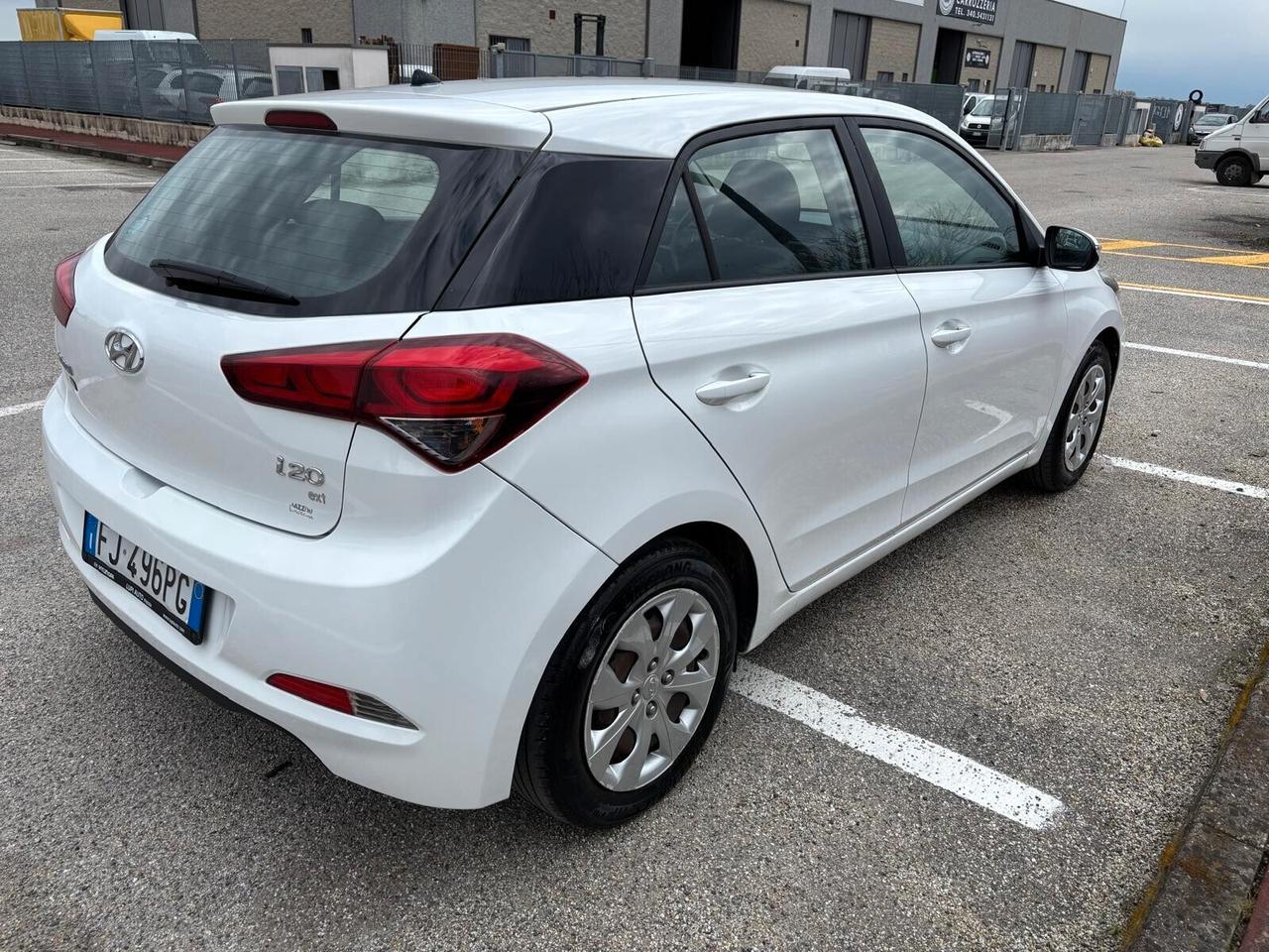Hyundai i20 1.2 GPL 84 CV 5 porte Econext Comfort UNICO PROPRIETARIO neopatentati